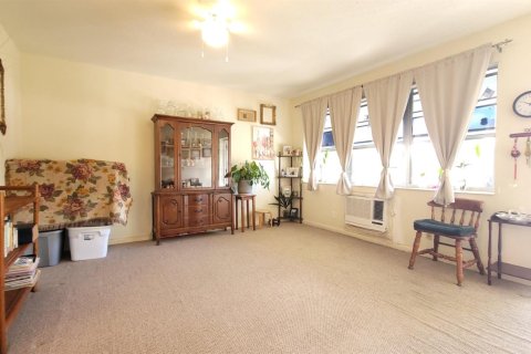 Condo in West Palm Beach, Florida, 1 bedroom  № 2169721 - photo 4