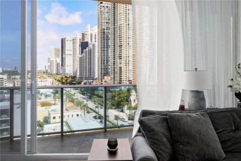 Condominio en alquiler en Sunny Isles Beach, Florida, 2 dormitorios, 155.33 m2 № 2029488 - foto 24