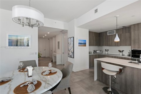 Condominio en alquiler en Sunny Isles Beach, Florida, 2 dormitorios, 155.33 m2 № 2029488 - foto 17