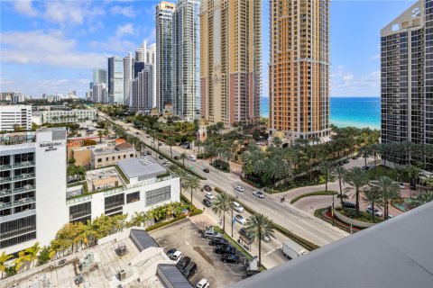 Condominio en alquiler en Sunny Isles Beach, Florida, 2 dormitorios, 155.33 m2 № 2029488 - foto 23