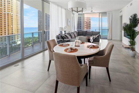Condominio en alquiler en Sunny Isles Beach, Florida, 2 dormitorios, 155.33 m2 № 2029488 - foto 14
