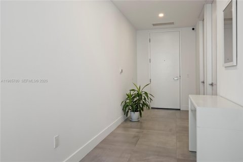 Condominio en alquiler en Sunny Isles Beach, Florida, 2 dormitorios, 155.33 m2 № 2029488 - foto 12