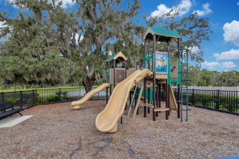 House in Orlando, Florida 4 bedrooms, 209.77 sq.m. № 2200562 - photo 26
