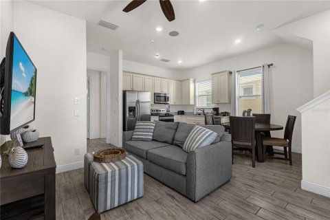 Casa en venta en Kissimmee, Florida, 2 dormitorios, 110.37 m2 № 1198565 - foto 4