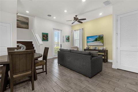 Casa en venta en Kissimmee, Florida, 2 dormitorios, 110.37 m2 № 1198565 - foto 5