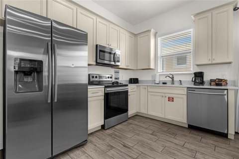 Casa en venta en Kissimmee, Florida, 2 dormitorios, 110.37 m2 № 1198565 - foto 7