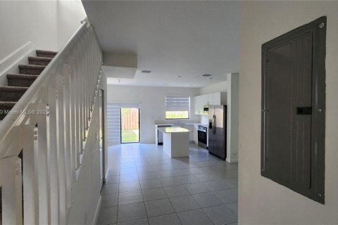 House in Homestead, Florida 3 bedrooms, 123.37 sq.m. № 1852199 - photo 14