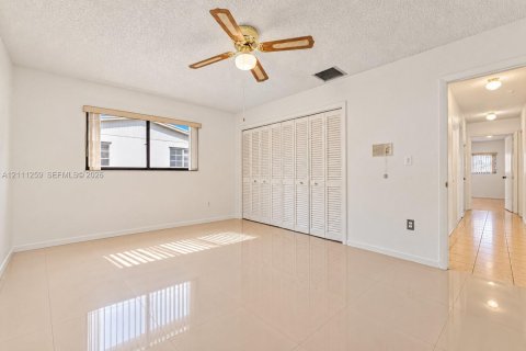 Villa ou maison à vendre à Cutler Bay, Floride: 3 chambres, 174.19 m2 № 2431421 - photo 13