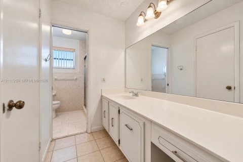 Villa ou maison à vendre à Cutler Bay, Floride: 3 chambres, 174.19 m2 № 2431421 - photo 20