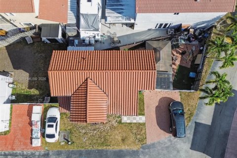 House in Miami, Florida 3 bedrooms, 146.97 sq.m. № 2036058 - photo 28