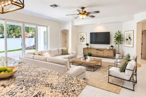 House in Winter Garden, Florida 4 bedrooms, 265.7 sq.m. № 2391376 - photo 7