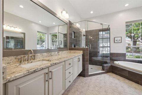 Casa en venta en Tampa, Florida, 5 dormitorios, 327.29 m2 № 1757214 - foto 26