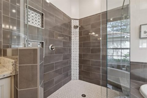Casa en venta en Tampa, Florida, 5 dormitorios, 327.29 m2 № 1757214 - foto 24