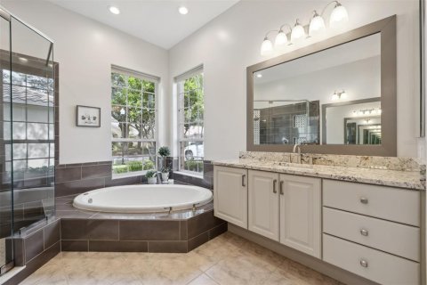 Casa en venta en Tampa, Florida, 5 dormitorios, 327.29 m2 № 1757214 - foto 23