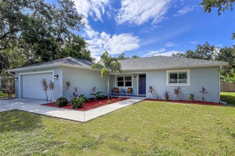 House in Sarasota, Florida 3 bedrooms, 132.29 sq.m. № 1344229 - photo 2