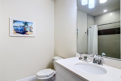 Townhouse in Clermont, Florida 3 bedrooms, 139.45 sq.m. № 2206753 - photo 14