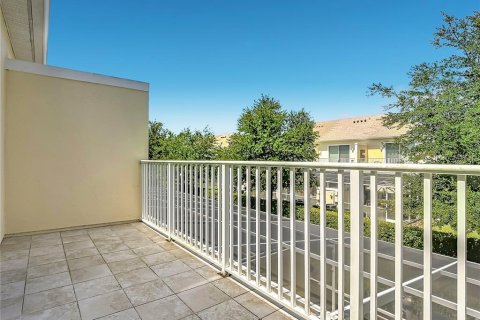 Townhouse in Clermont, Florida 3 bedrooms, 139.45 sq.m. № 2206753 - photo 19