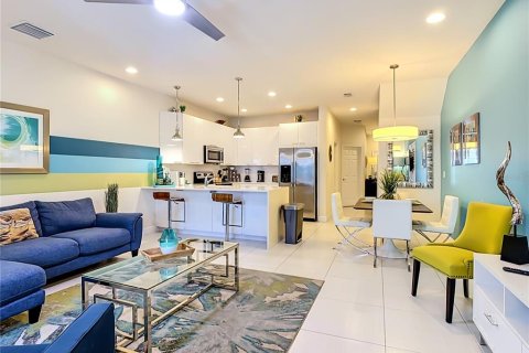 Townhouse in Clermont, Florida 3 bedrooms, 139.45 sq.m. № 2206753 - photo 7
