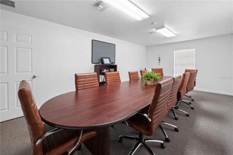 Commercial property in Lake City, Florida 562.43 sq.m. № 2291634 - photo 21