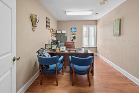 Commercial property in Lake City, Florida 562.43 sq.m. № 2291634 - photo 23