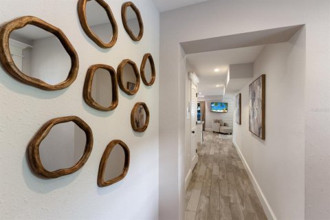 House in Sarasota, Florida 7 bedrooms, 294.96 sq.m. № 1894181 - photo 6