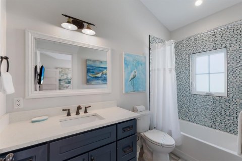House in Sarasota, Florida 7 bedrooms, 294.96 sq.m. № 1894181 - photo 19