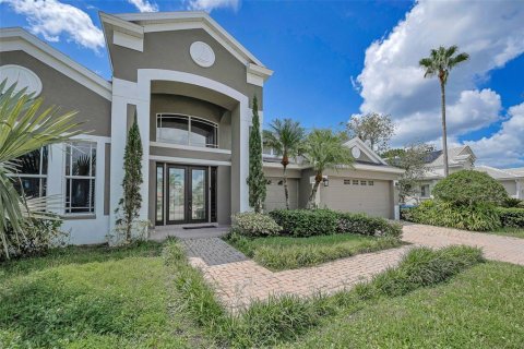 House in Tampa, Florida 4 bedrooms, 369.38 sq.m. № 1886174 - photo 15