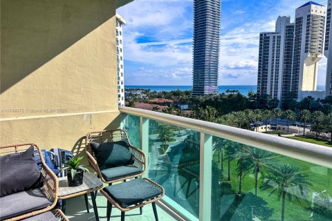 Condo in Sunny Isles Beach, Florida, 1 bedroom  № 1861305 - photo 19