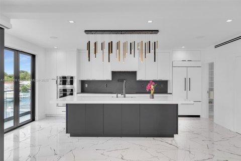 Купить виллу или дом в Ки-Ларго, Флорида 5 спален, № 1978149 - фото 14