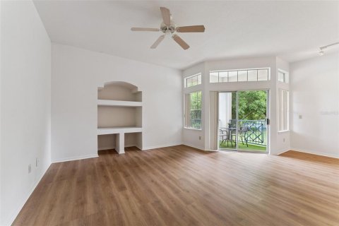 Condominio en venta en Orlando, Florida, 2 dormitorios, 99.59 m2 № 2195454 - foto 3