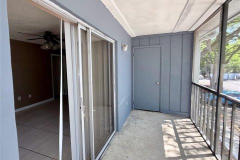 Condo in Orlando, Florida, 1 bedroom № 2213307 - photo 11