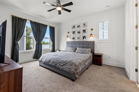 Townhouse in Saint Petersburg, Florida 3 bedrooms, 192.31 sq.m. № 1906199 - photo 20