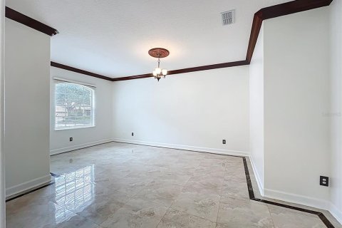 House in Oviedo, Florida 6 bedrooms, 347.64 sq.m. № 1848068 - photo 11