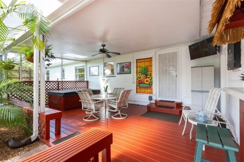 House in Dunedin, Florida 2 bedrooms, 150.97 sq.m. № 2388771 - photo 25
