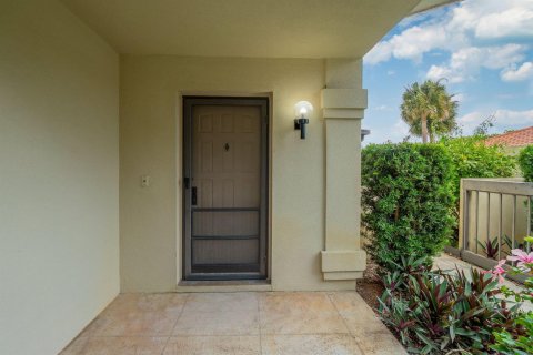 Villa ou maison à vendre à West Palm Beach, Floride: 3 chambres, 180.69 m2 № 2319798 - photo 3