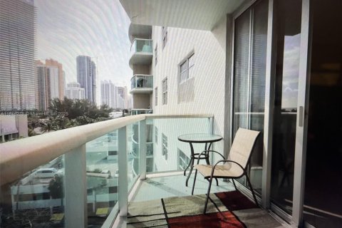 Copropriété à louer à Sunny Isles Beach, Floride: 1 chambre, 93.37 m2 № 1892507 - photo 14