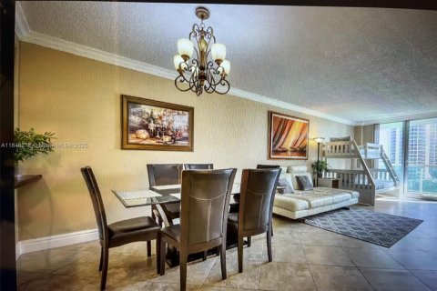 Copropriété à louer à Sunny Isles Beach, Floride: 1 chambre, 93.37 m2 № 1892507 - photo 4
