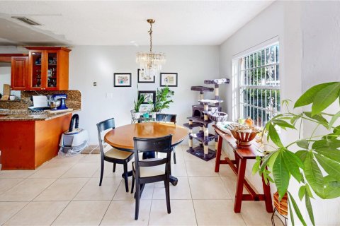 Casa en venta en Florida City, Florida, 4 dormitorios, 155.61 m2 № 2002326 - foto 17