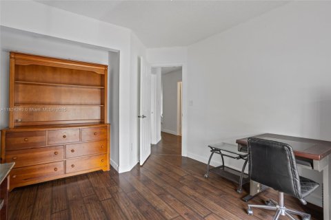 Купить виллу или дом в Майами, Флорида 4 спальни, 208.38м2, № 1806263 - фото 20