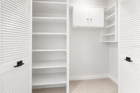 Купить кондоминиум в Холмс-Бич, Флорида 10 комнат, 75.25м2, № 2100438 - фото 28