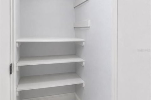Купить кондоминиум в Холмс-Бич, Флорида 10 комнат, 75.25м2, № 2100438 - фото 26