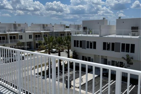 Adosado en venta en Naranja, Florida, 4 dormitorios, 129.88 m2 № 1497434 - foto 15
