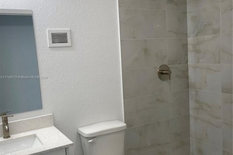 Adosado en venta en Naranja, Florida, 4 dormitorios, 129.88 m2 № 1497434 - foto 8
