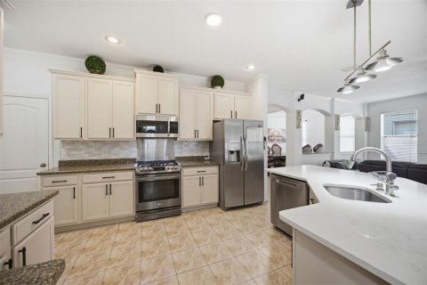 Villa ou maison à vendre à Valrico, Floride: 6 chambres, 316.05 m2 № 2419516 - photo 6