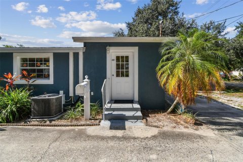 Immobilier commercial à vendre à Tampa, Floride: 120.4 m2 № 2330446 - photo 9