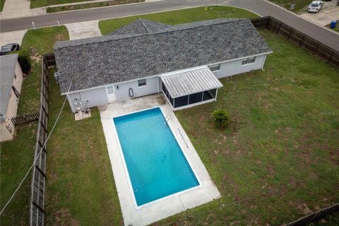 House in Brandon, Florida 4 bedrooms, 177.07 sq.m. № 1808818 - photo 4