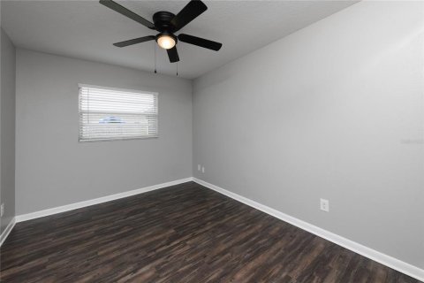 House in Brandon, Florida 4 bedrooms, 177.07 sq.m. № 1808818 - photo 21