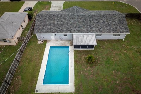 House in Brandon, Florida 4 bedrooms, 177.07 sq.m. № 1808818 - photo 7