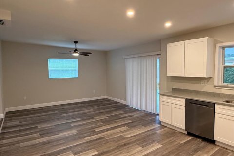 Villa ou maison à vendre à Orlando, Floride: 3 chambres, 139.07 m2 № 2408158 - photo 13