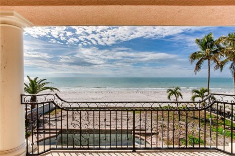 Villa ou maison à vendre à Redington Beach, Floride: 3 chambres, 274.25 m2 № 2096432 - photo 16